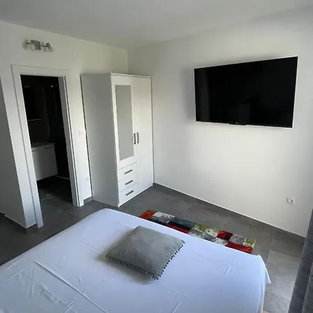 Milena Sweet Apartment-with A Pool Appartement *