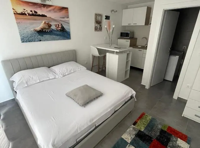 Lejlighed Milena Sweet Apartment-with A Pool Trogir