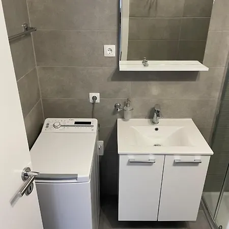 Διαμέρισμα Milena Sweet Apartment-with A Pool Τρογκίρ