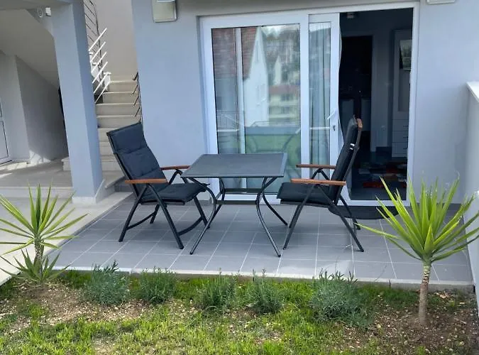 Milena Sweet Apartment-with A Pool * Trogir