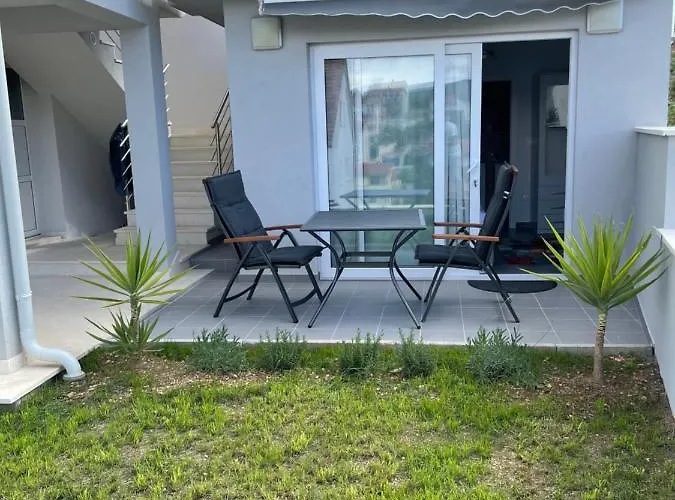 Milena Sweet Apartment-with A Pool * Trogir