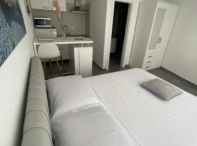 Milena Sweet Apartment-with A Pool