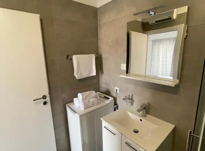 Milena Sweet Apartment-with A Pool *
