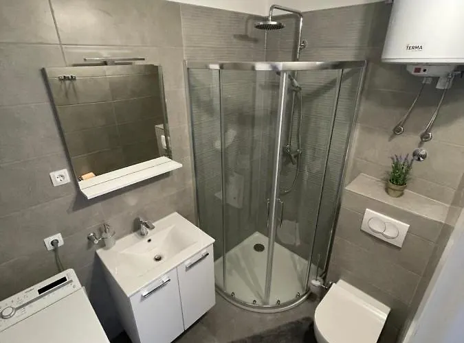 公寓 Milena Sweet Apartment-with A Pool